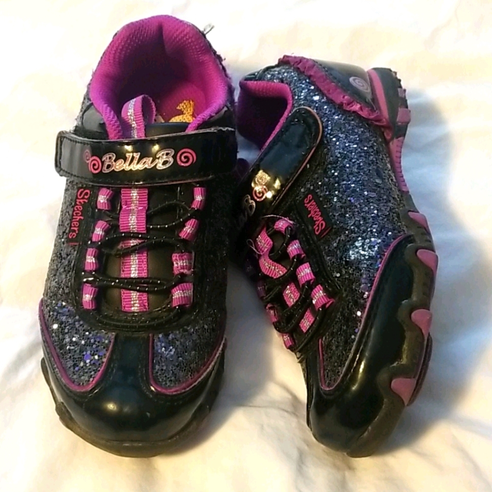 💜 sold 💜Girls bella shoes